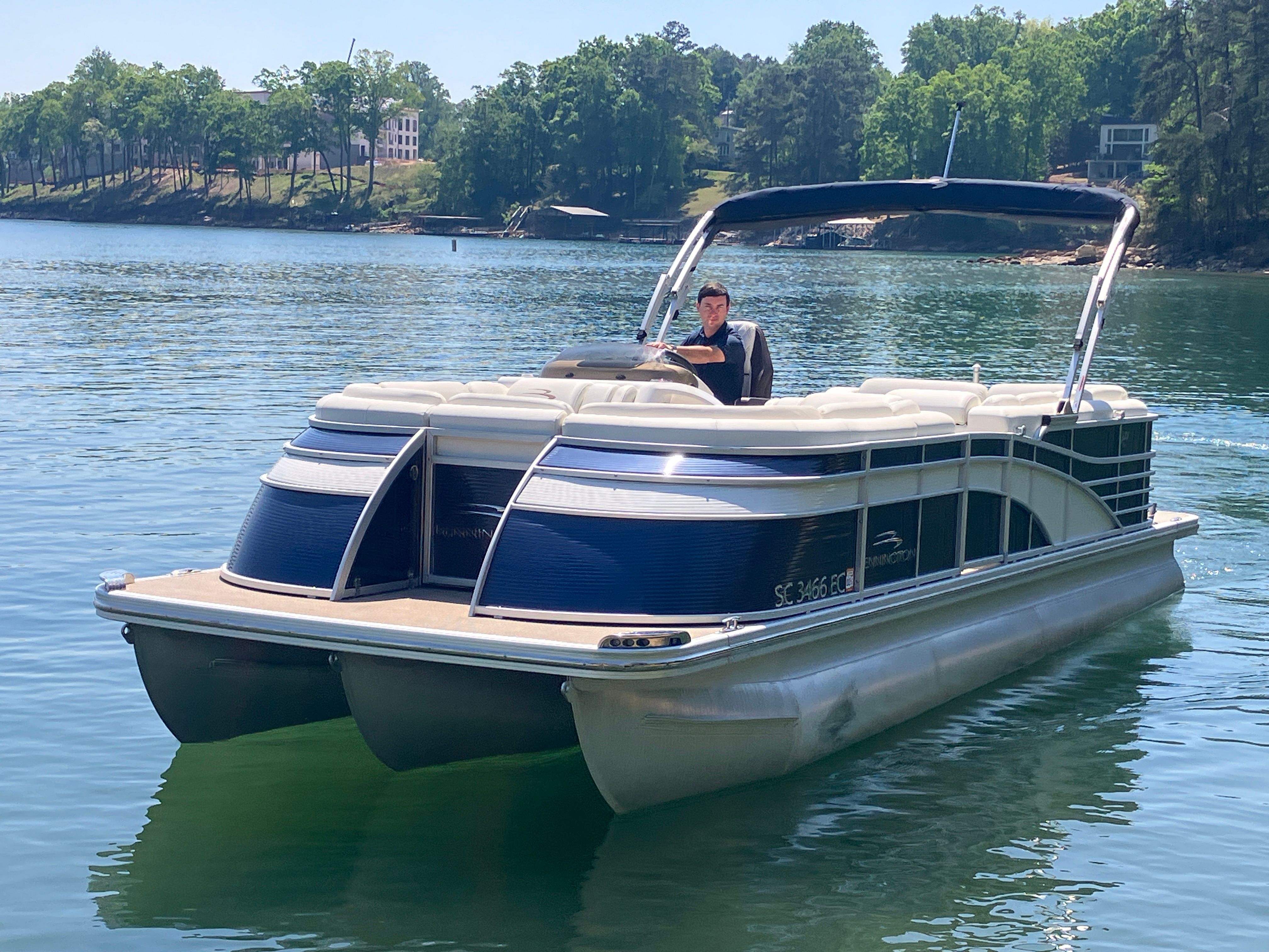2019 Bennington 23 QLC - 2