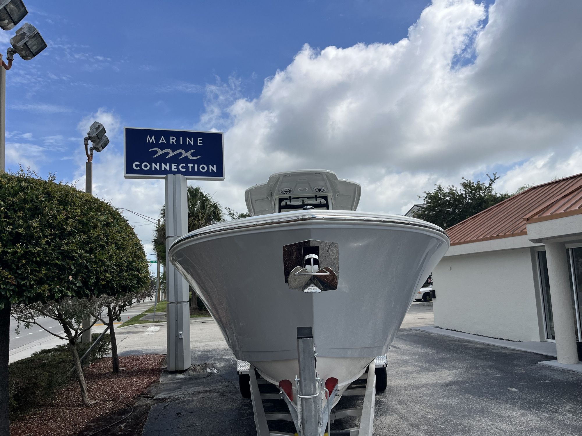 2026 Cobia 305 Center Console - 3