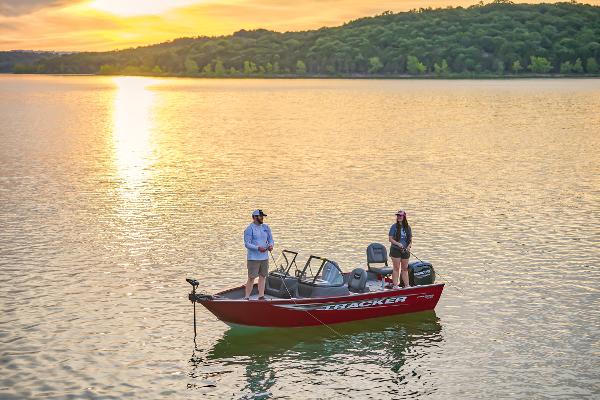 2026 Tracker Pro Guide V-16 WT - 49