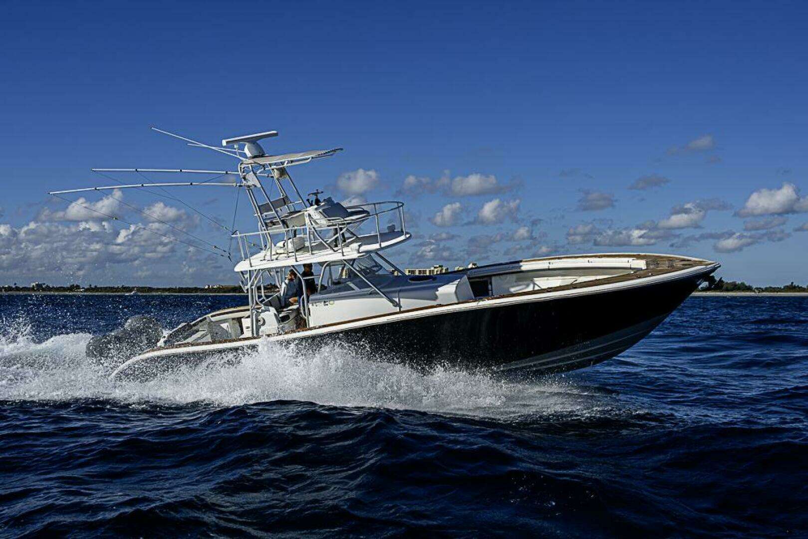 2010 Yellowfin 42 Offshore - Image 26