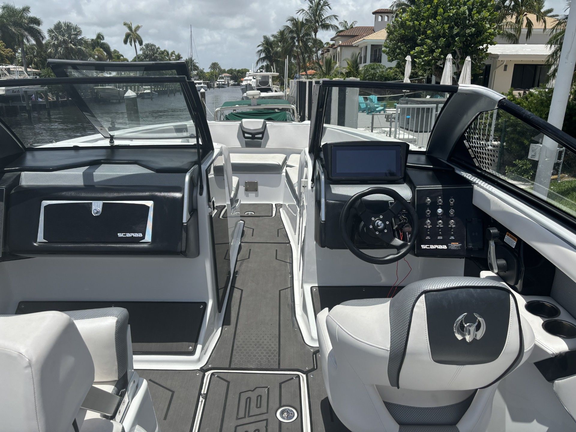 2021 Scarab 285ID - 8