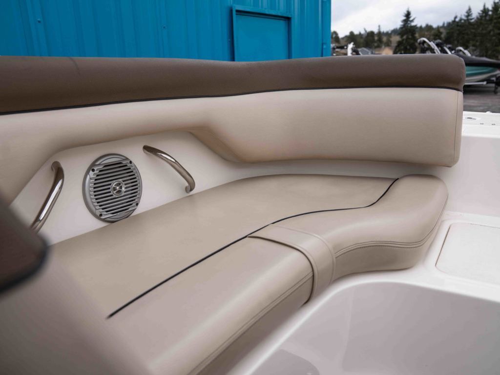 2015 Bayliner 195 DB - 10