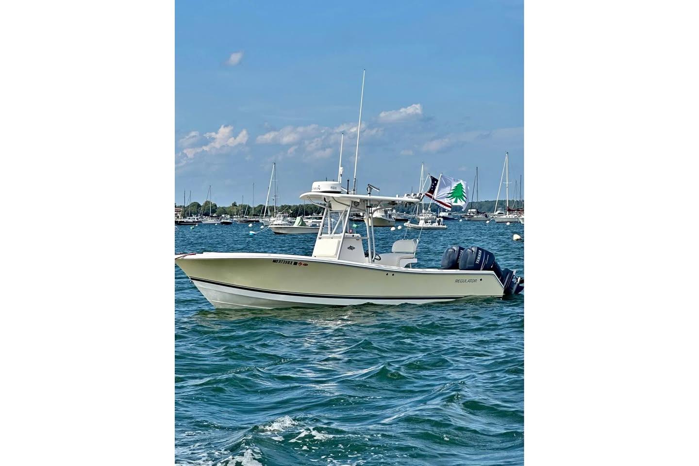 2006 Regulator 24 Forward Seating