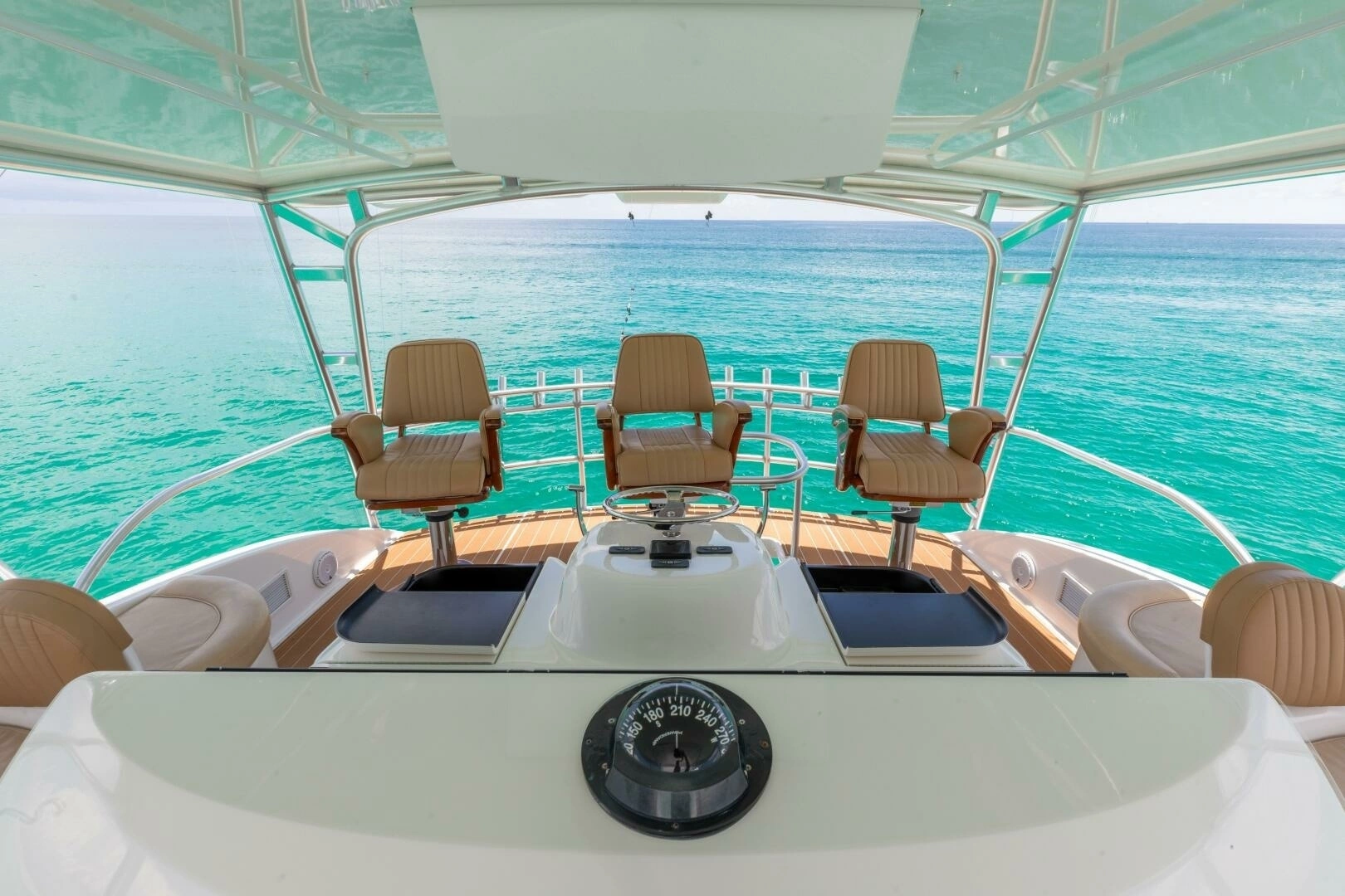 2015 Viking 70 Convertible - Image 32
