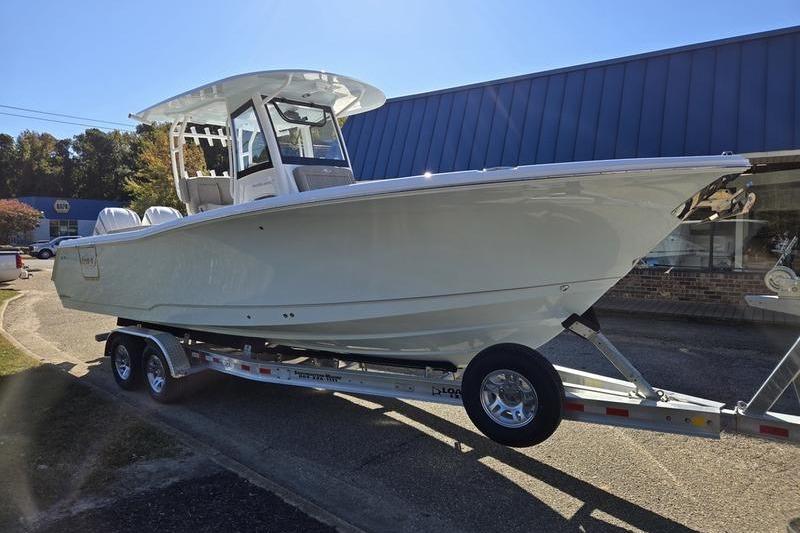 2026 Sea Hunt Ultra 285 Coffin Box
