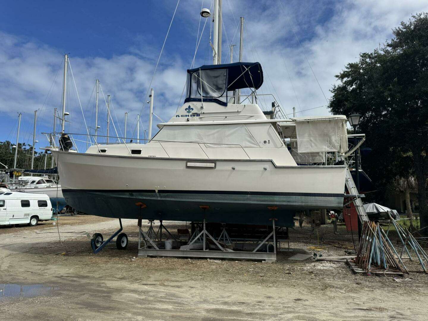 1984 Mainship 34 MK 111 - Image 2