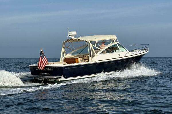 2009 Hunt Yachts Harrier 29