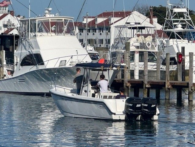 1998 Boston Whaler 26 Outrage - 2