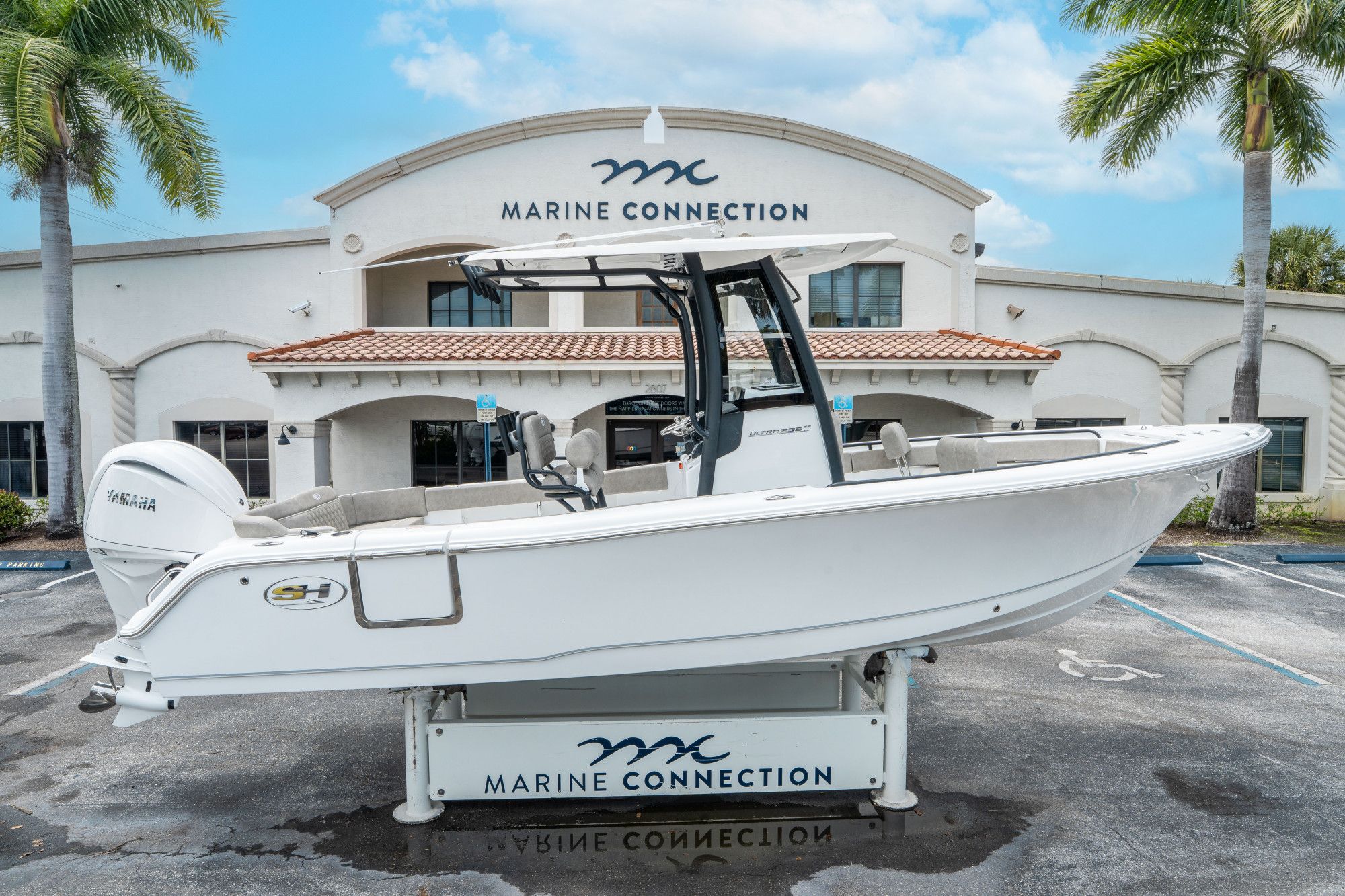 2026 Sea Hunt Ultra 235 SE