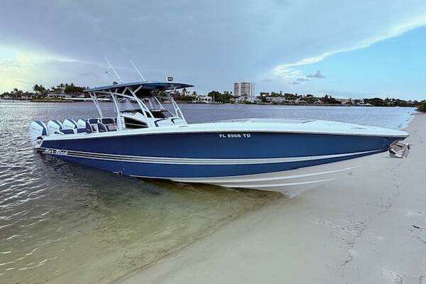 2022 Nor-Tech 390 Sport Center Console