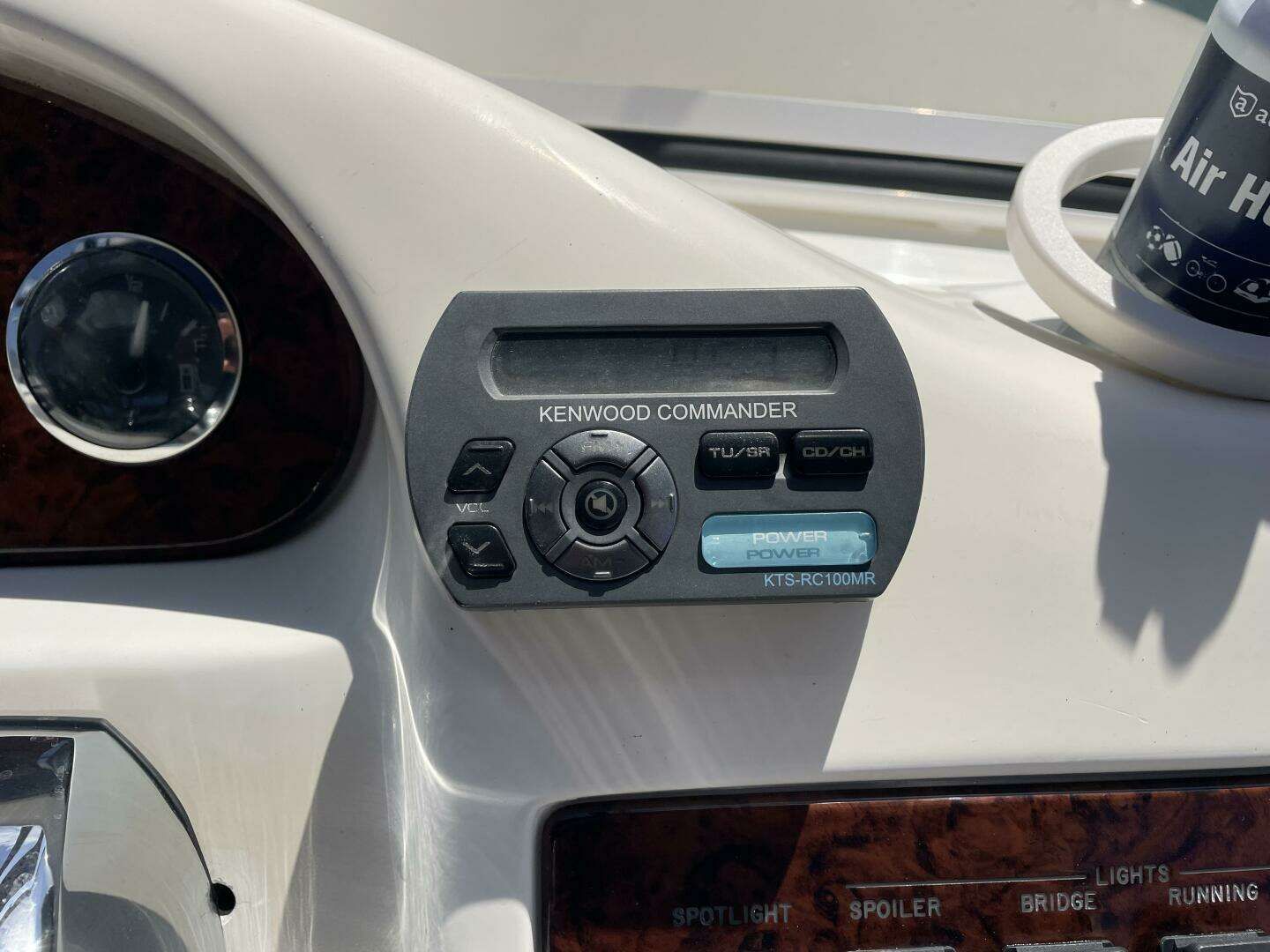 2000 Sea Ray 400 Sedan Bridge - Image 38