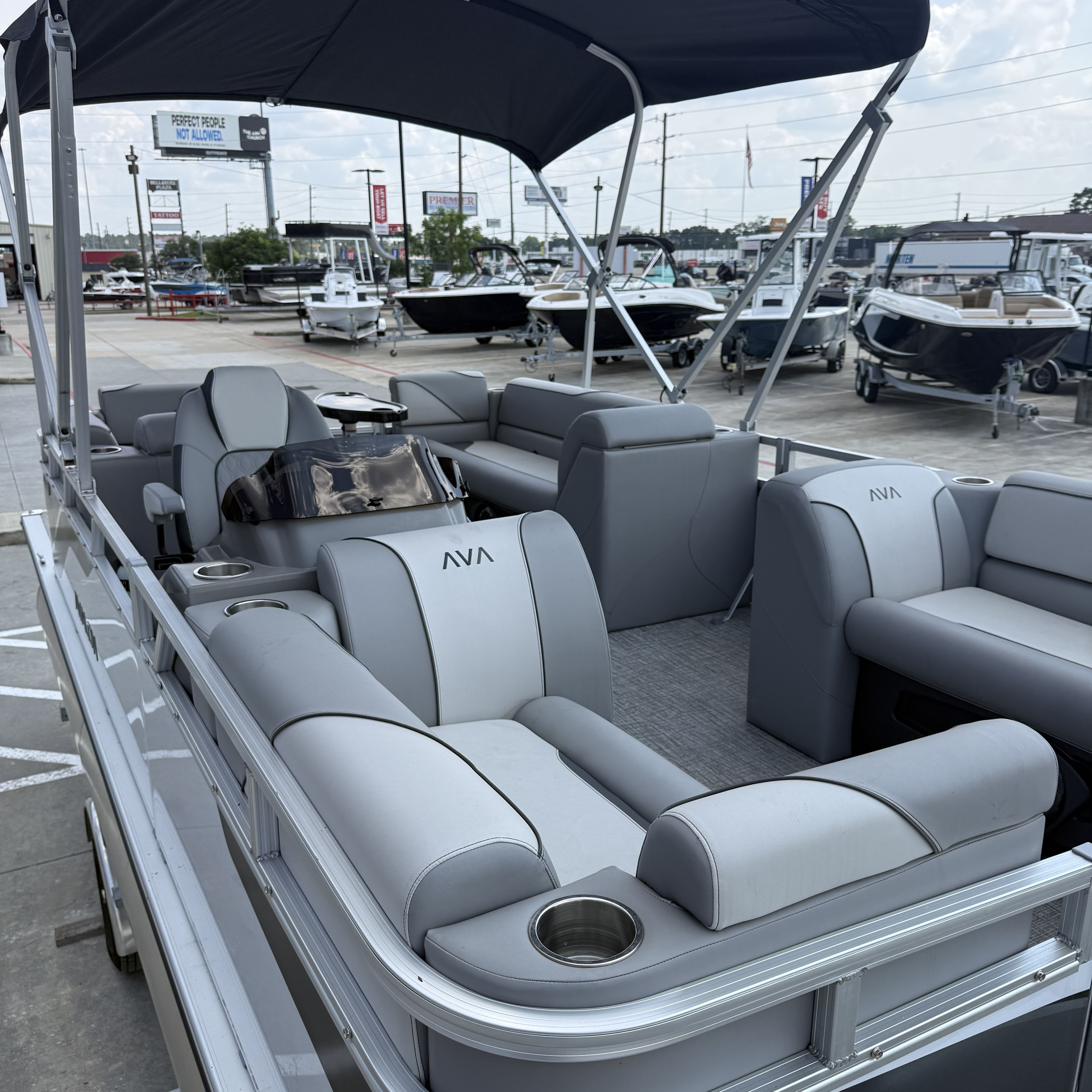 2026 Avalon Venture Quad Lounge - 19' - 11