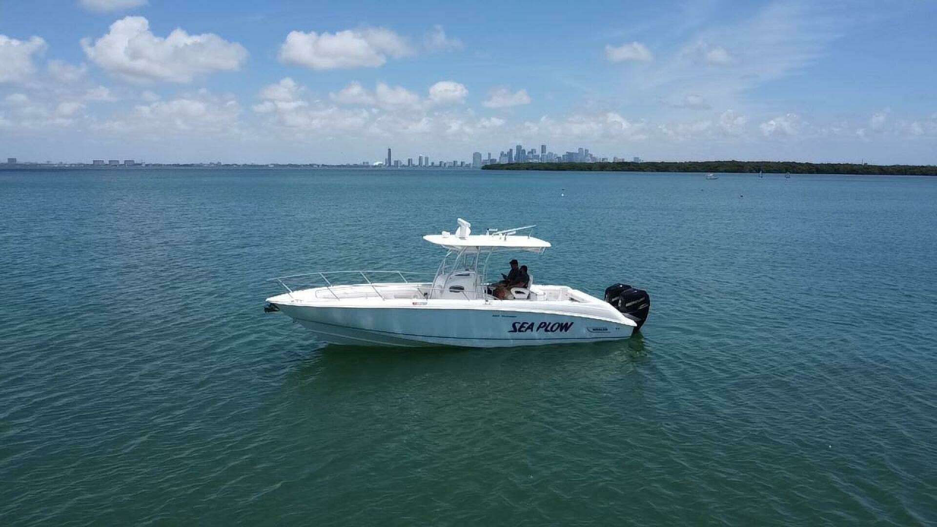 2008 Boston Whaler 320 Outrage - Image 2