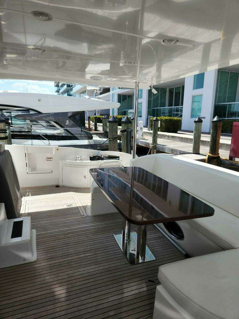 2014 Azimut Flybridge - Image 24