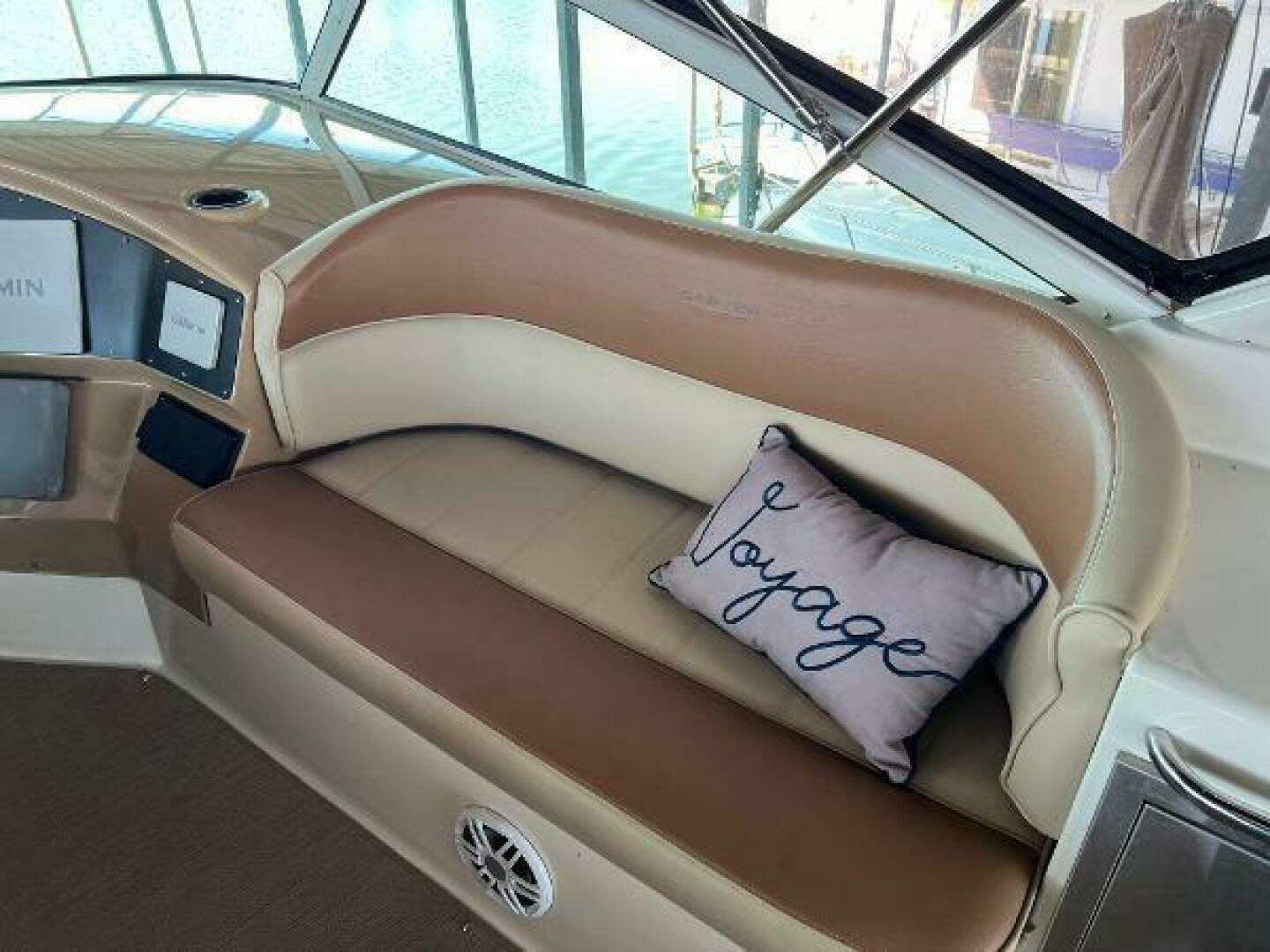 2001 Carver 450 Voyager Pilothouse - Image 25