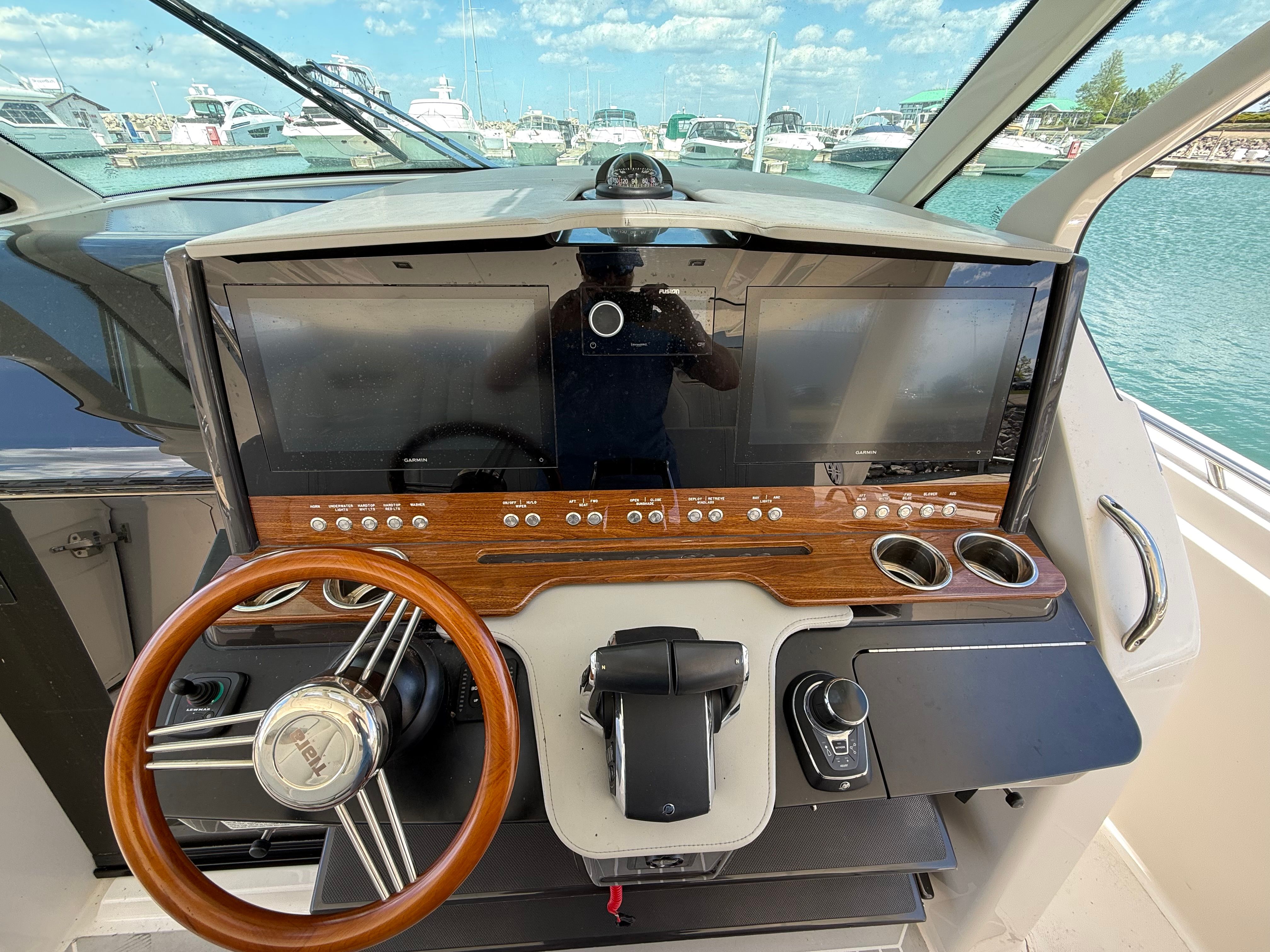 2024 Tiara Yachts 38 LS - 36