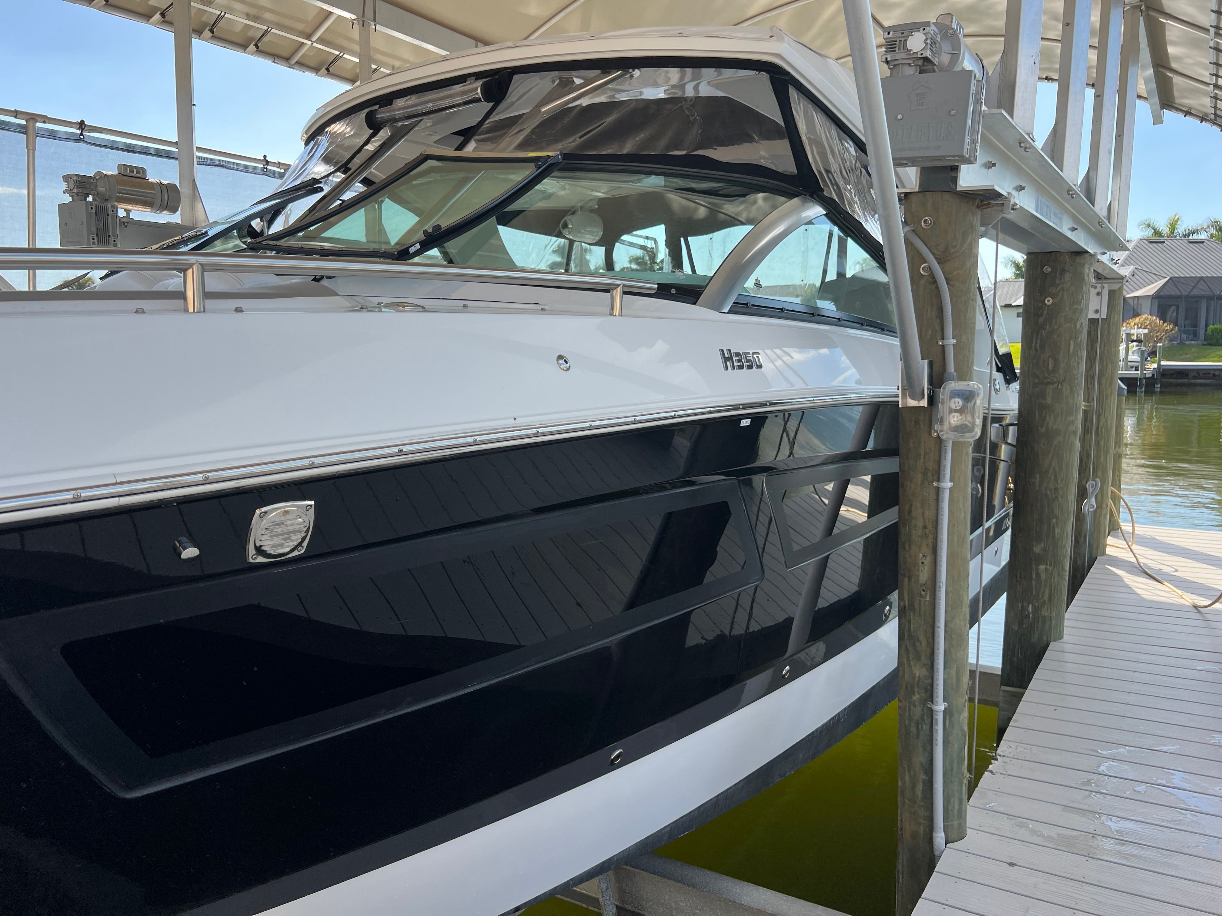 2023 Four Winns H350 - 40
