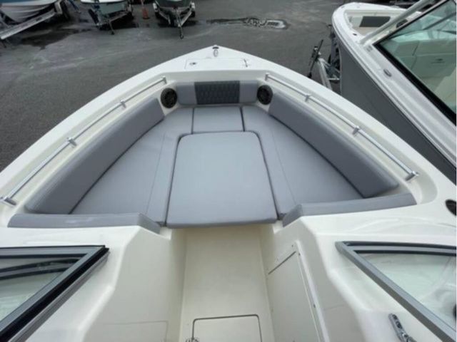 2025 Cobia 220 Dual Console - 16