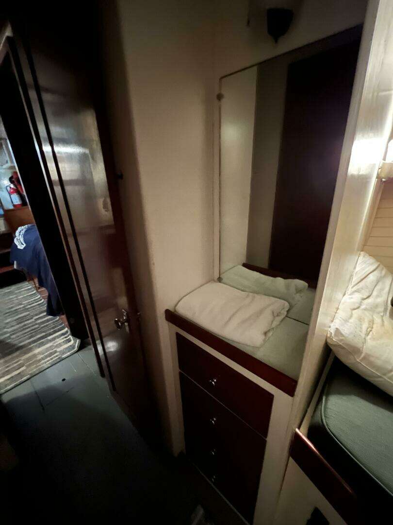 1976 Bass Harbor Boat Co Flybridge Cruiser - Image 20