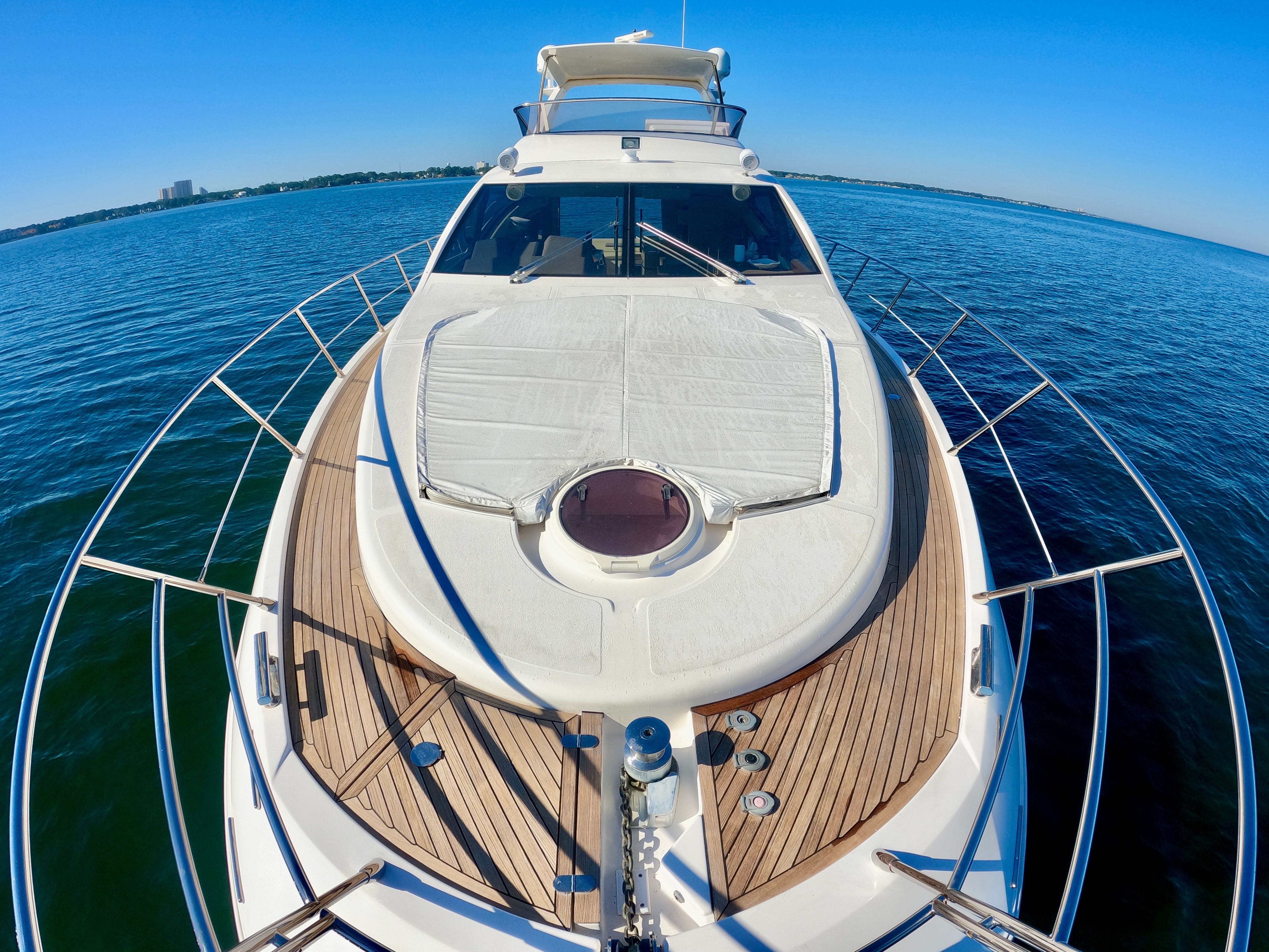 2011 Azimut Flybridge - 11