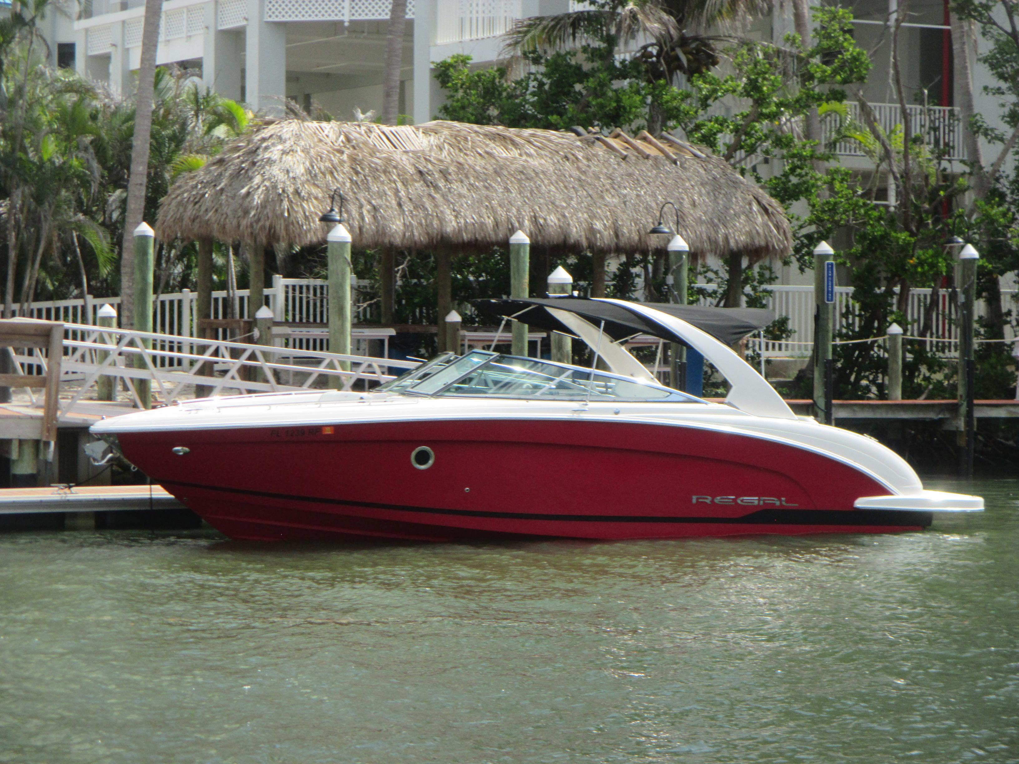 2017 Regal 3200 Bowrider
