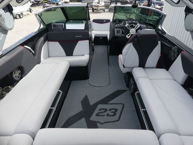 2017 MasterCraft X23 CUSTOM - 17