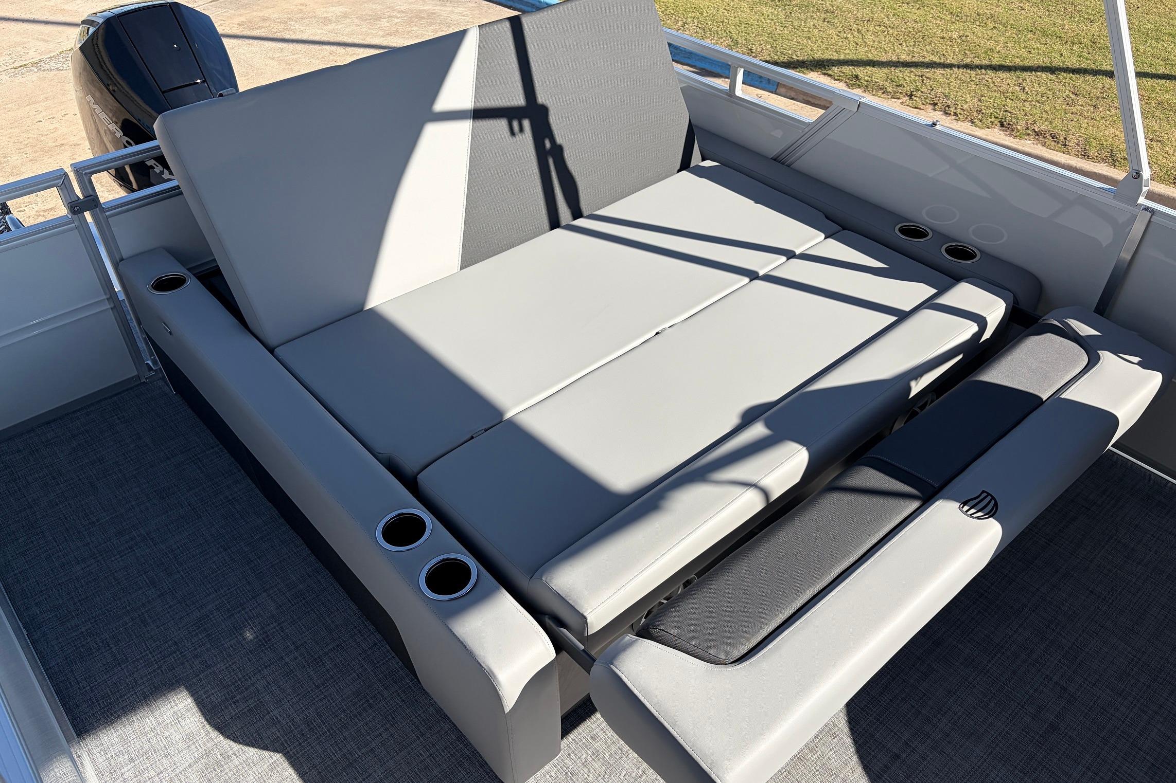 2026 Sun Tracker Party Barge 22 RF XP3 with spacious seating and cup holders.