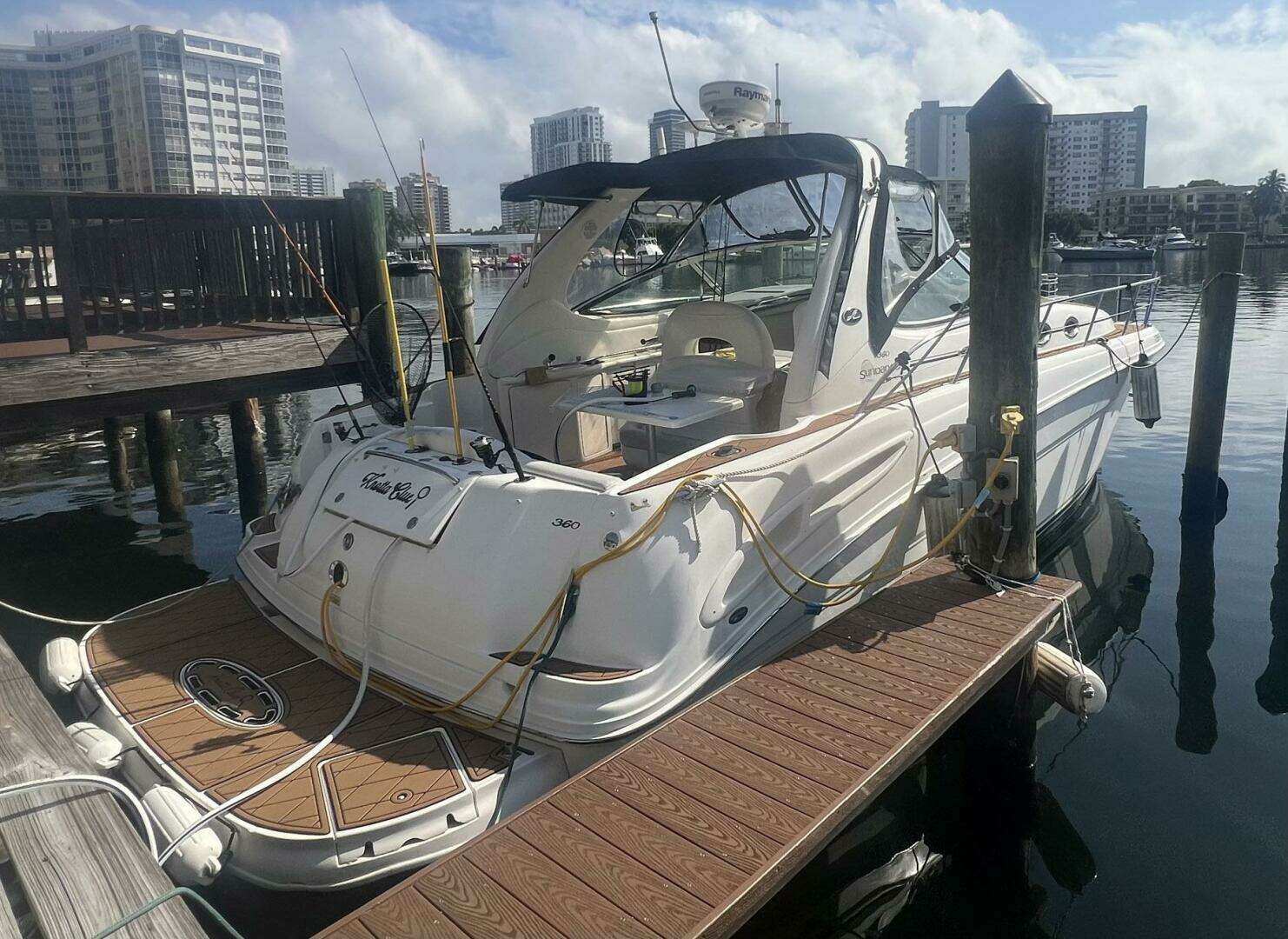 2002 Sea Ray 360 Sundancer - Image 5
