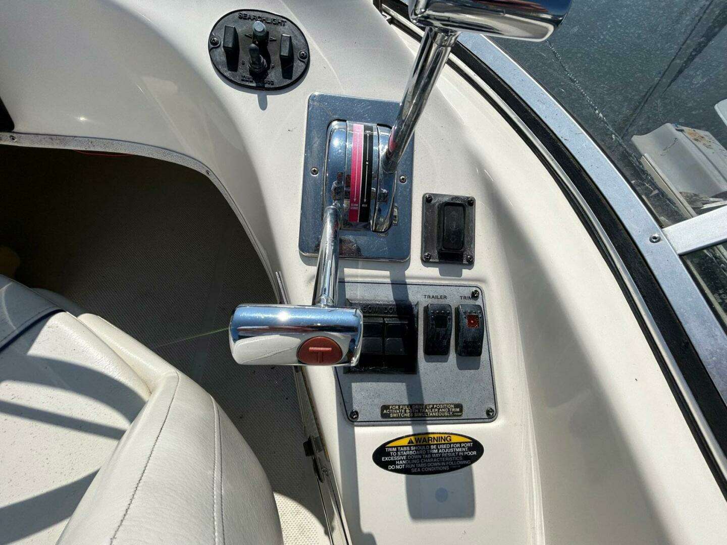 2008 Bayliner Discovery 288 - Image 22