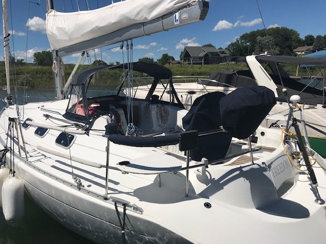1997 Beneteau First 36s7 - 21