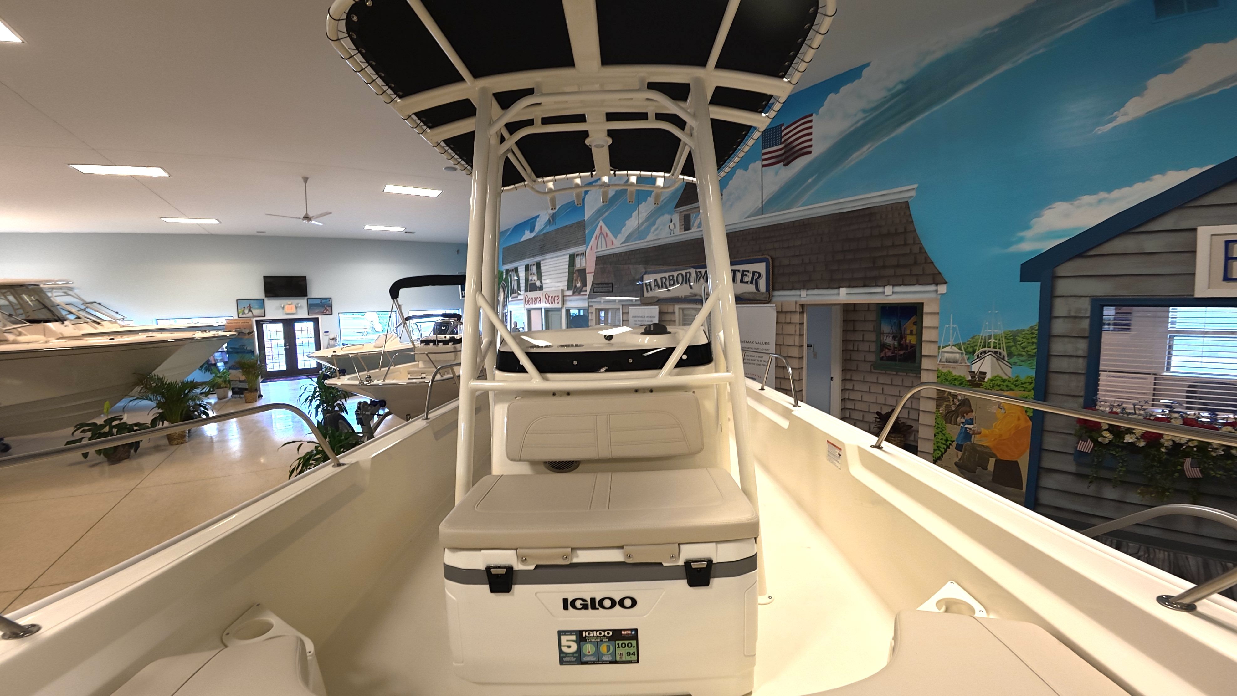 2026 Boston Whaler 190 Montauk - 15
