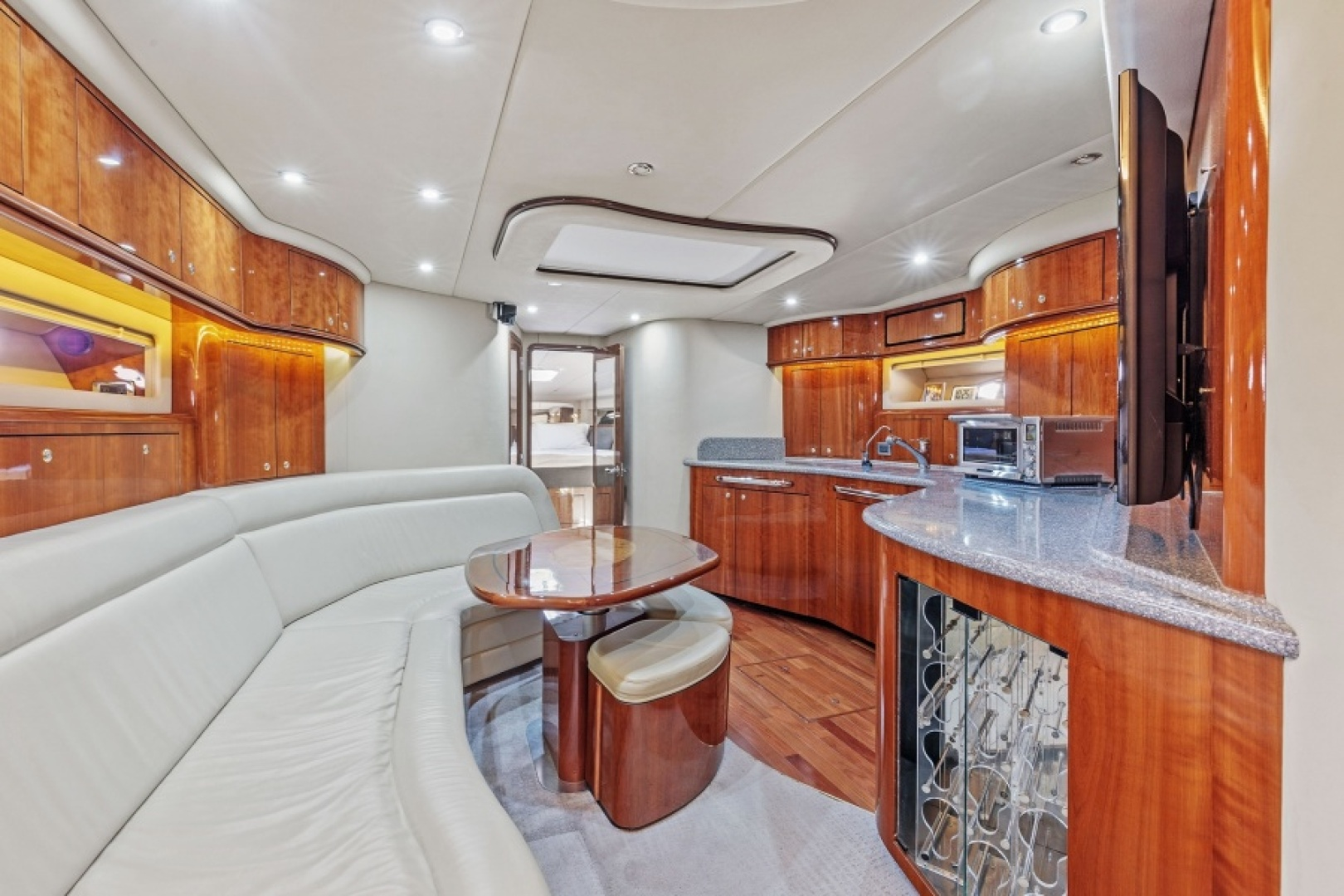 2002 Sea Ray 550 Sundancer - Image 14