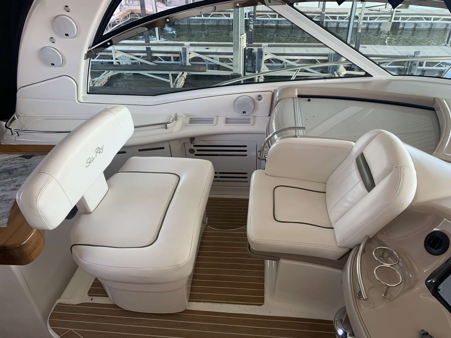 2007 Sea Ray 52 SUNDANCER - Image 36