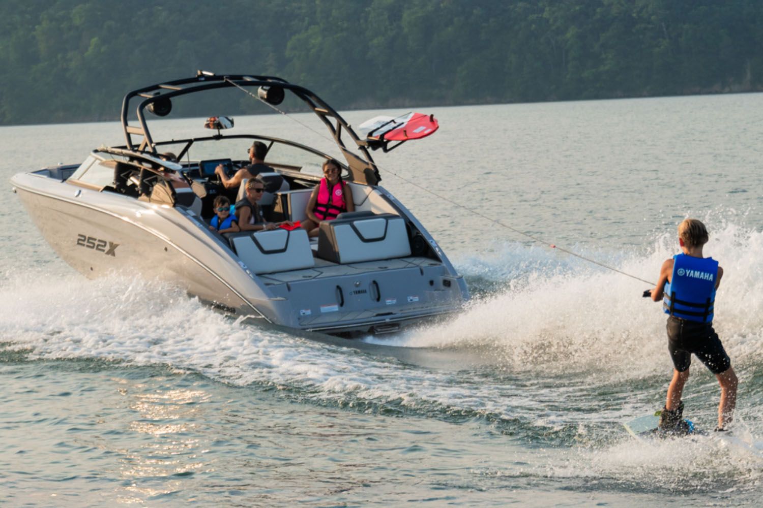 2026 Yamaha Boats 252XE - 12