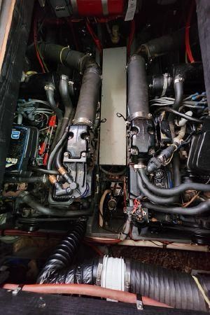 1987 Sea Ray 360 Aft Cabin - 11