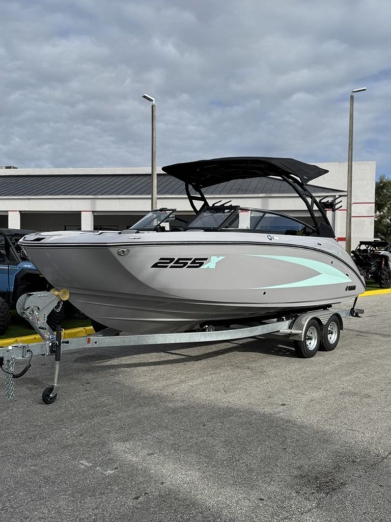 2026 Yamaha Boats 255XD