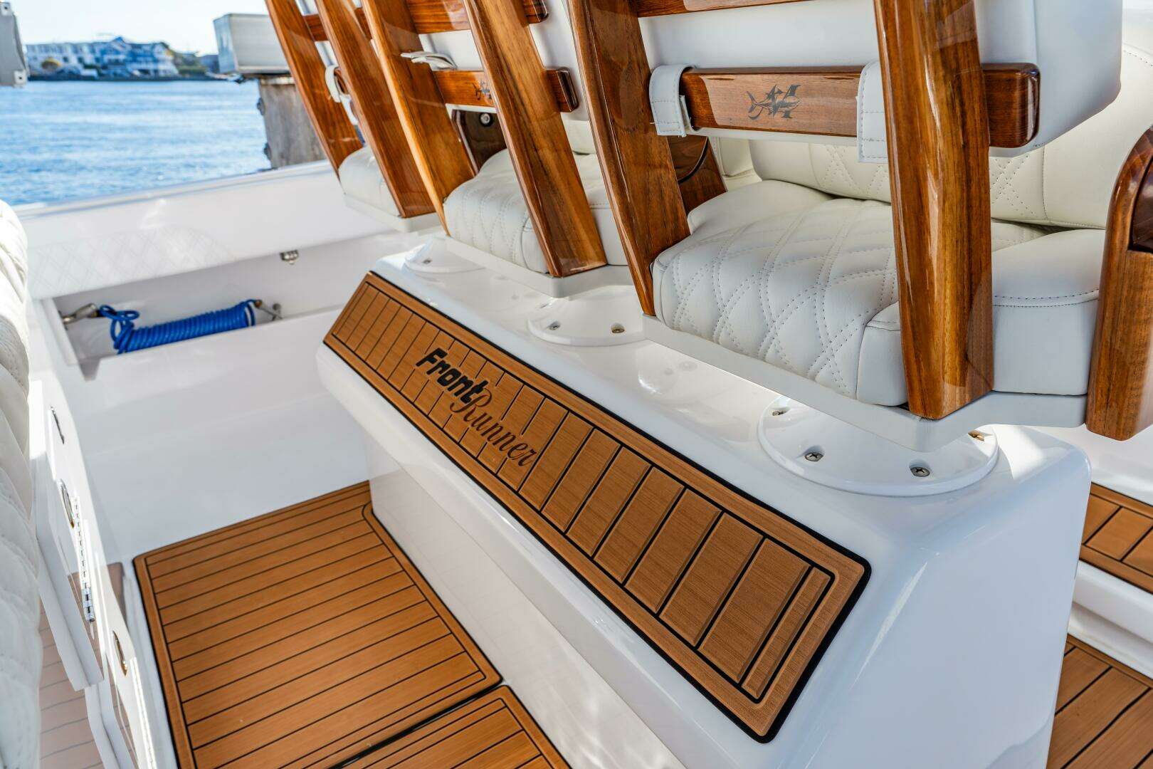 2025 Front Runner 43 Catamaran - Image 31