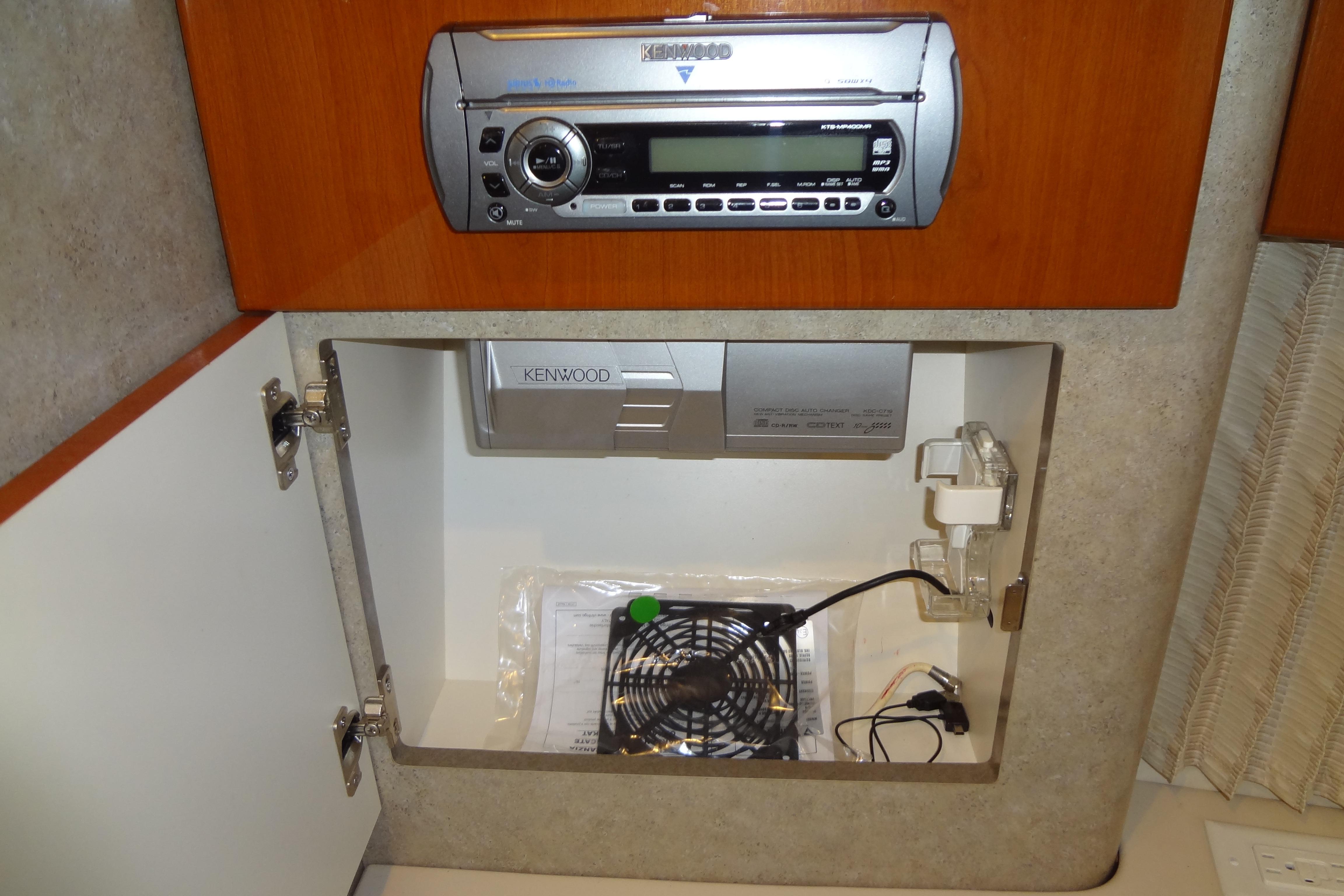 2007 Formula 34 Performance Cruiser audio system with Kenwood stereo and amplifier.