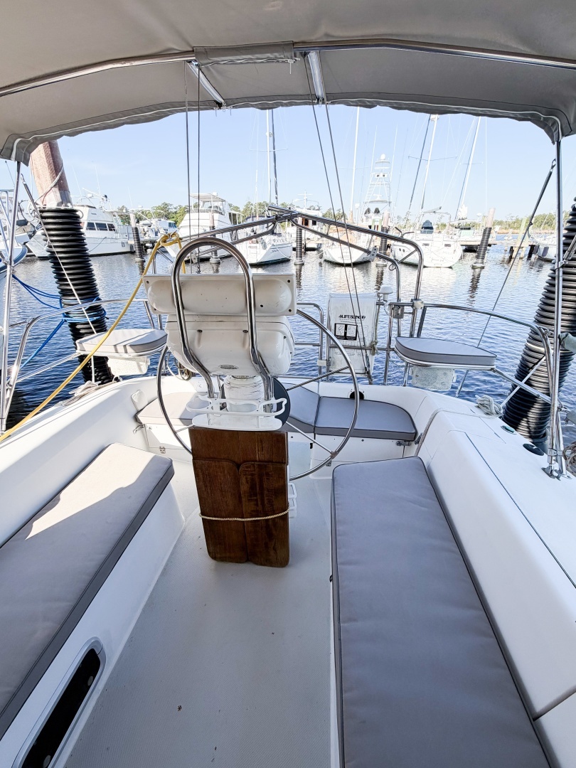 1996 Catalina 36 Mk II - Image 14