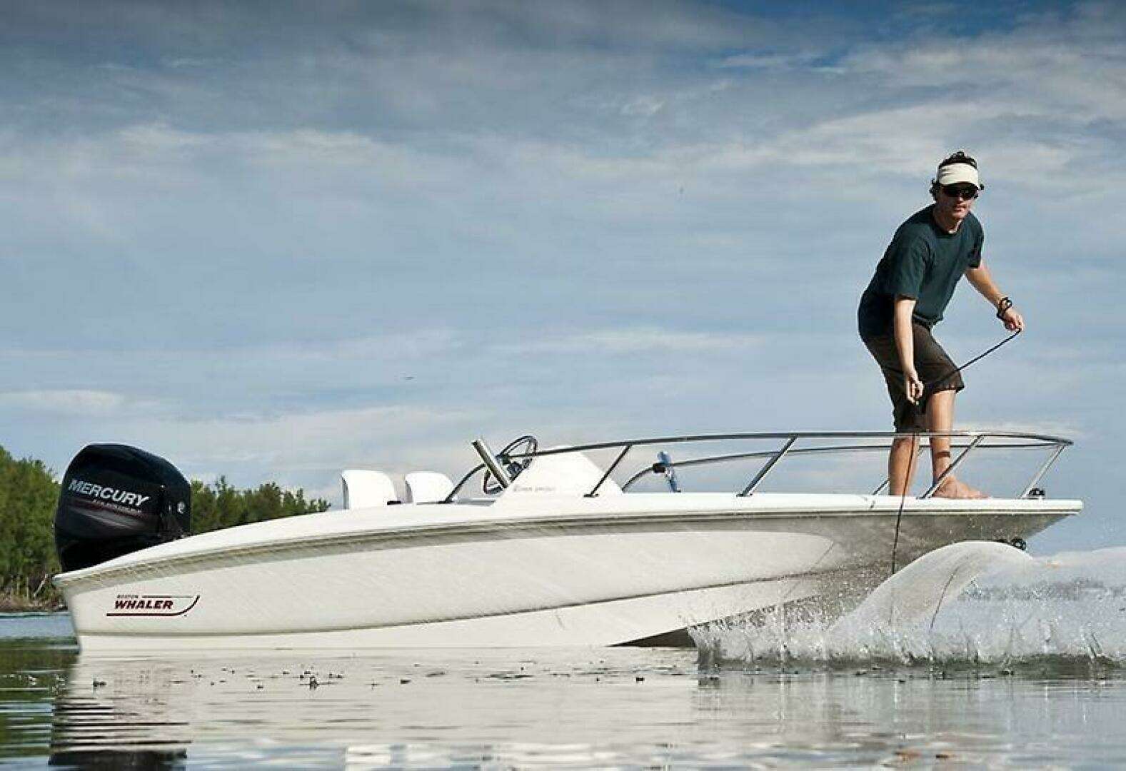 2018 Boston Whaler 150 Super Sport - Image 29