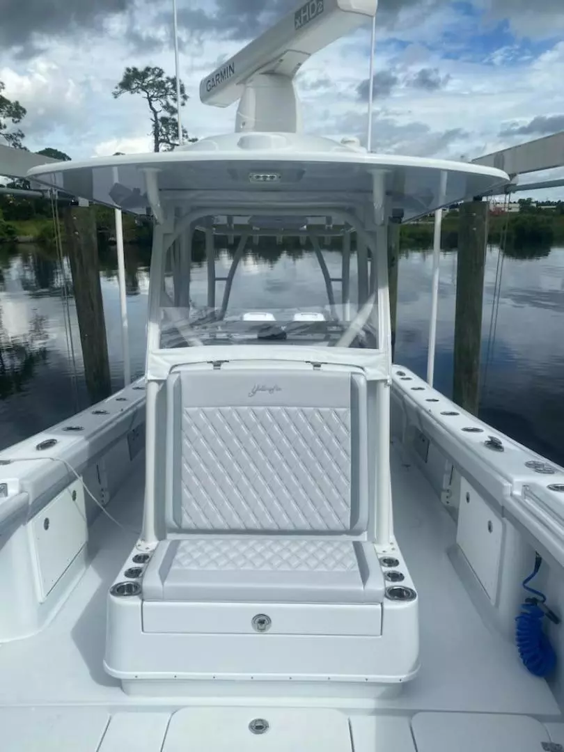 2022 Yellowfin Center Console - Image 5