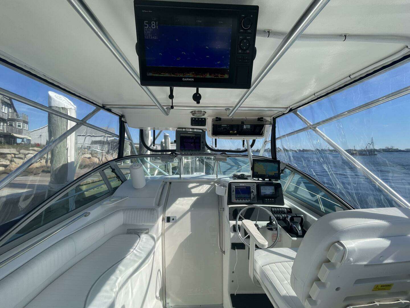 2001 Boston Whaler 285 Conquest - Image 10