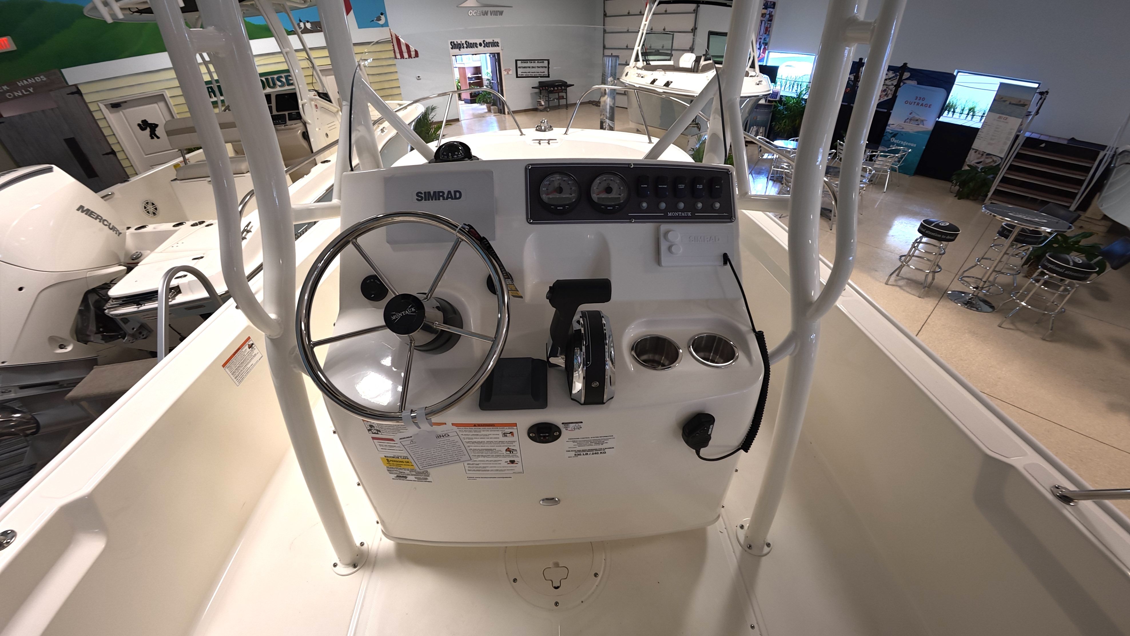 2026 Boston Whaler 190 Montauk - 9