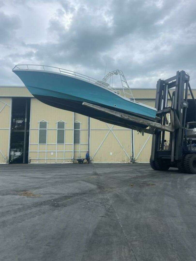 2015 Commercial OceanPro 35 - Image 2