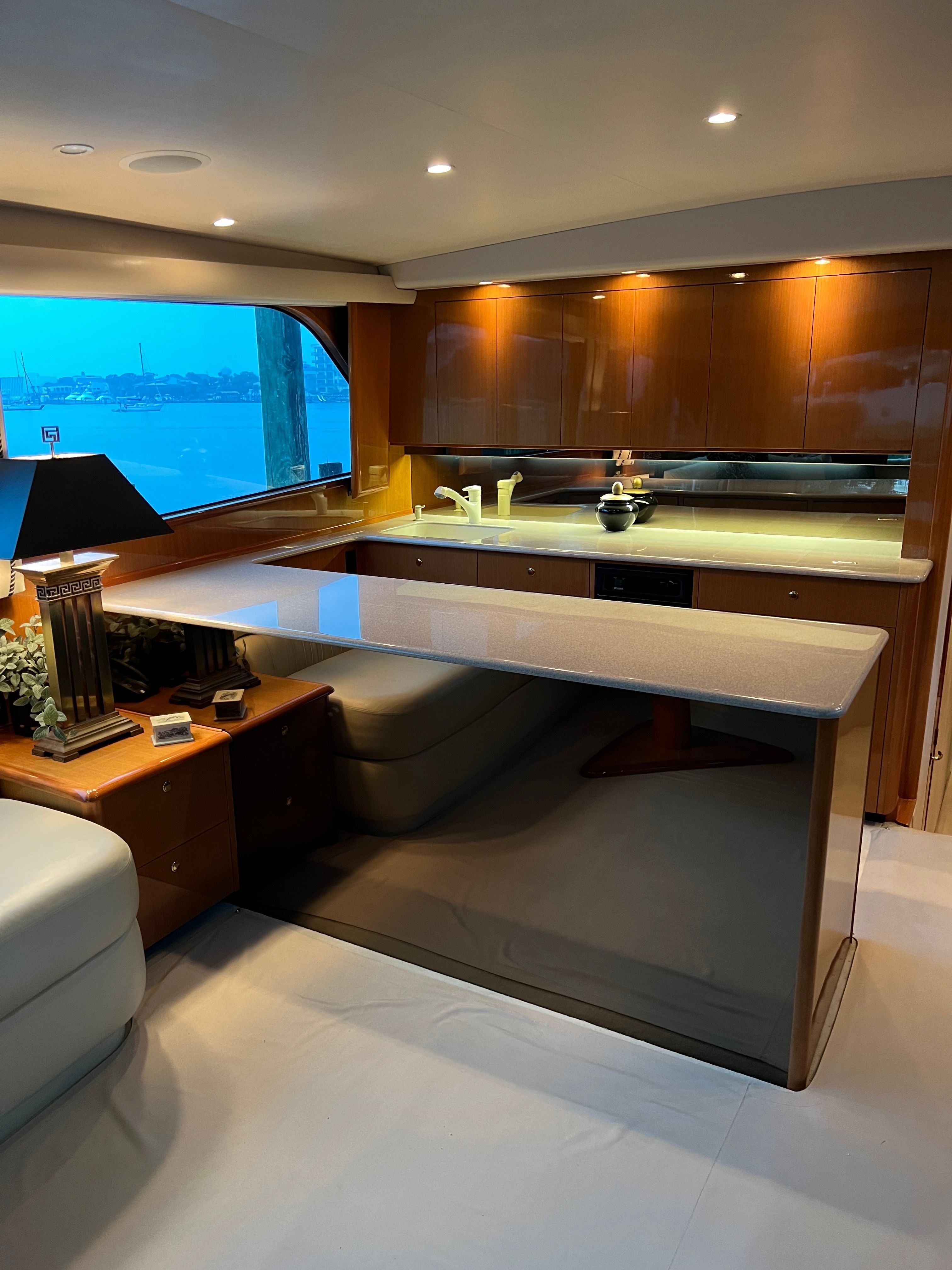2002 Viking 61 Enclosed Bridge - 43