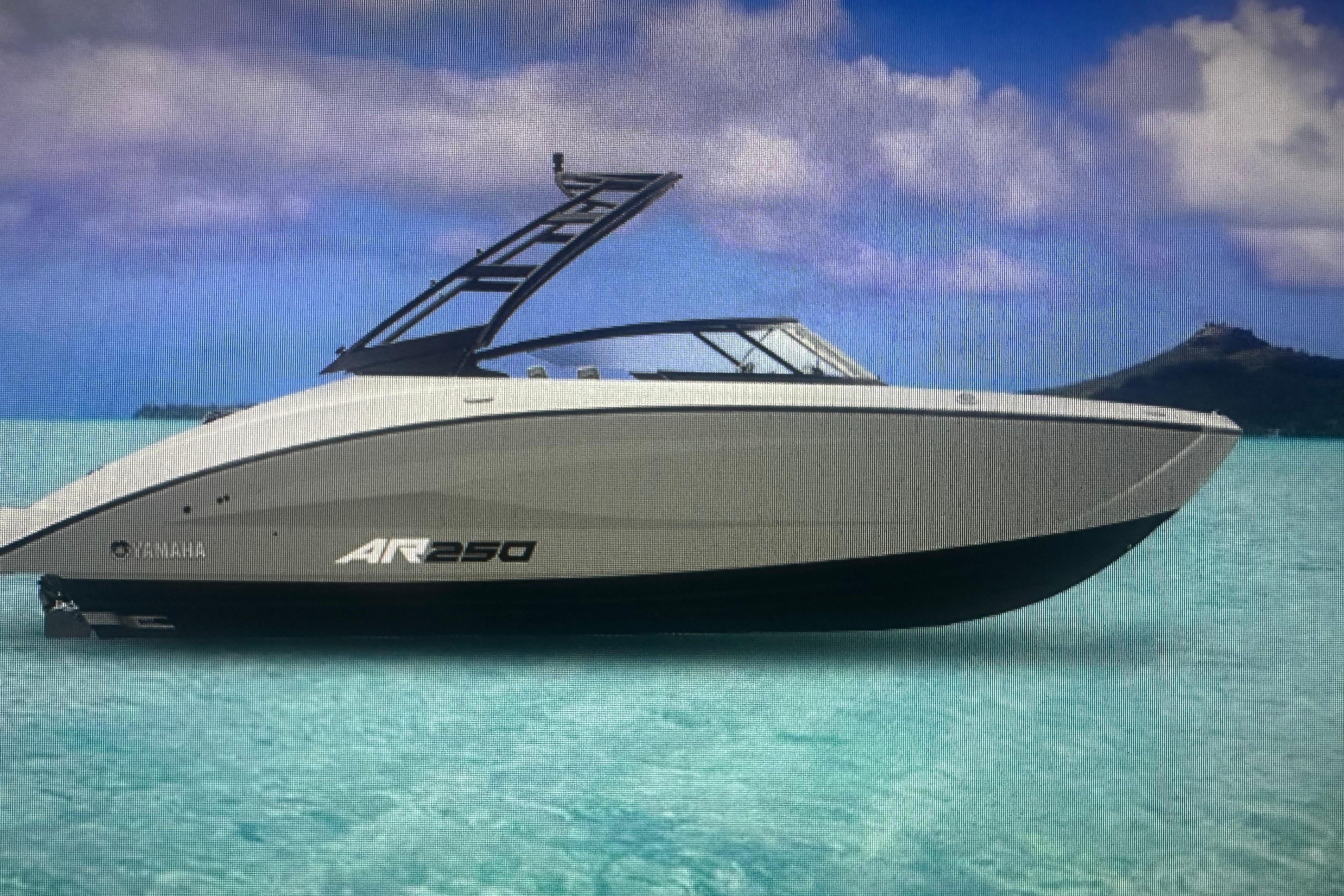 2026 Yamaha Boats AR250