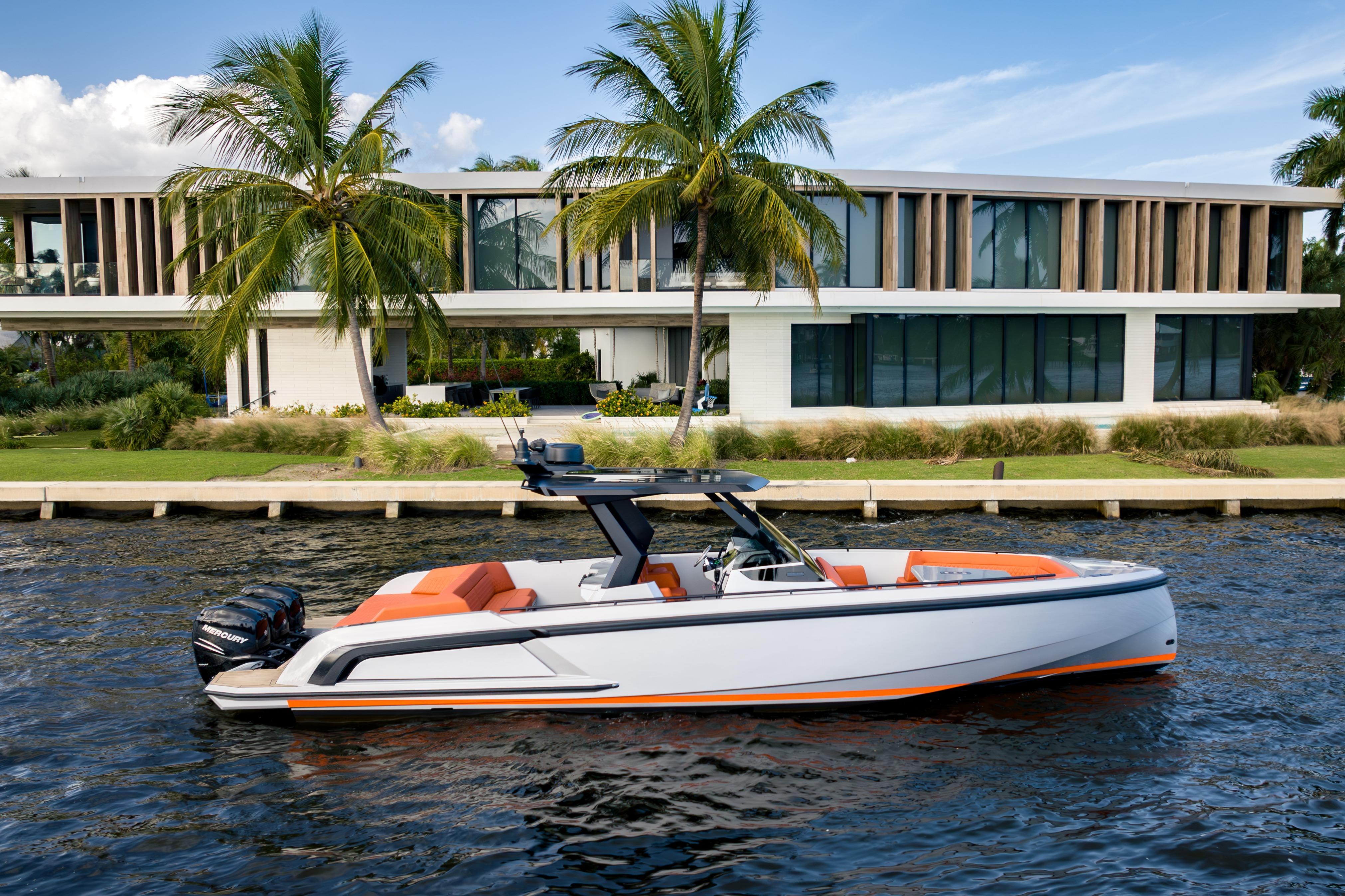 2023 Vanquish Yachts Sports Line Outboard