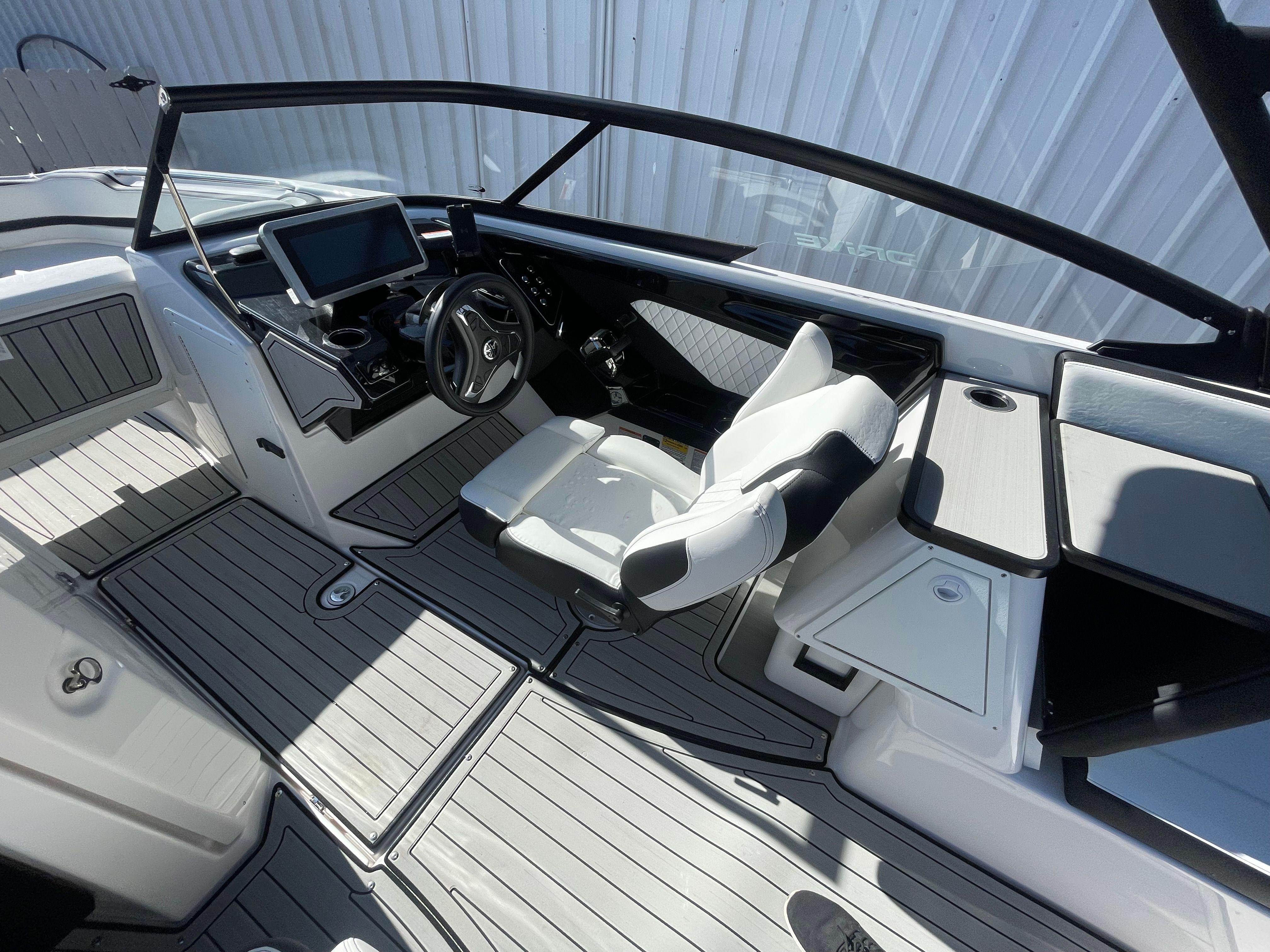 2025 YAMAHA 252 SD - Image 14