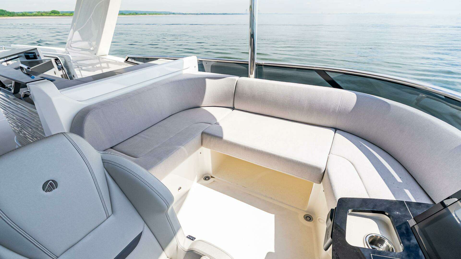 2025 Absolute Navetta 64 - Image 78