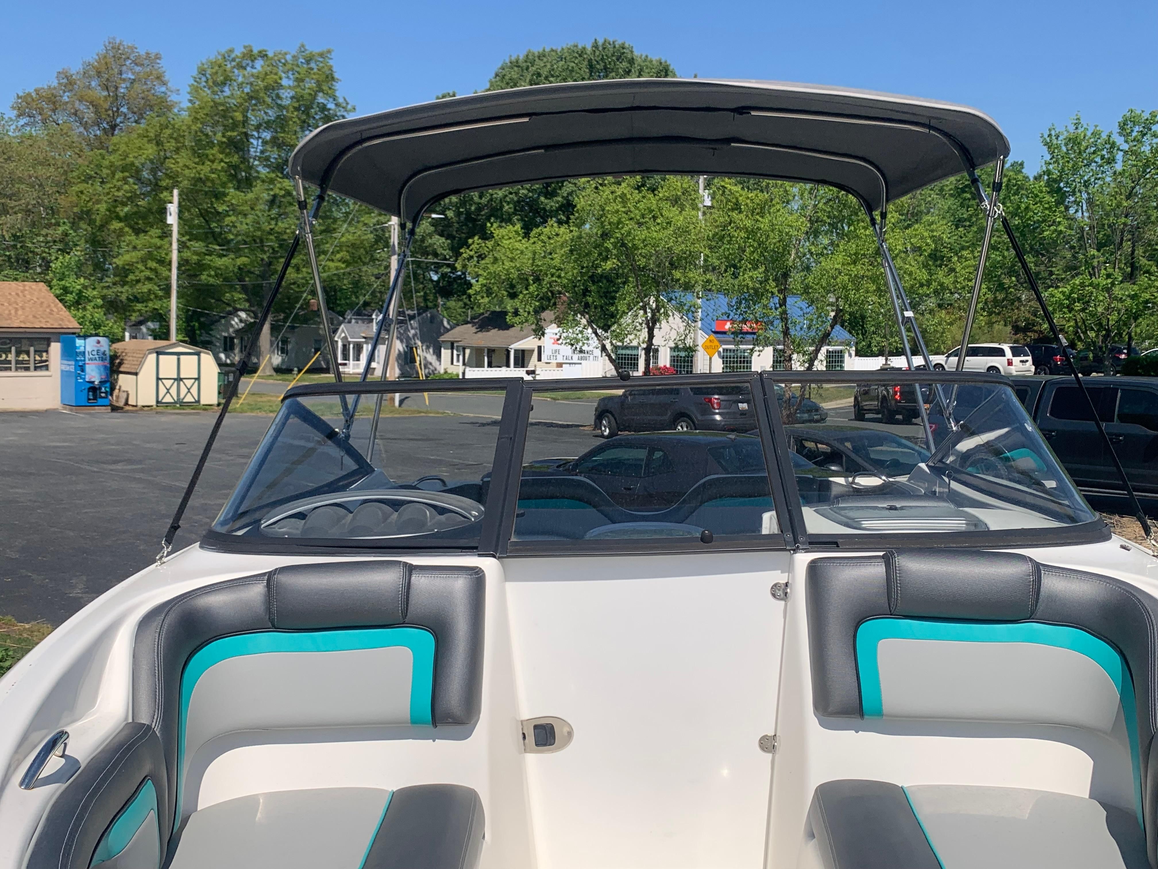 2010 Yamaha Boats 212SS - 24